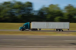 hours-highway-truck20070427_0161