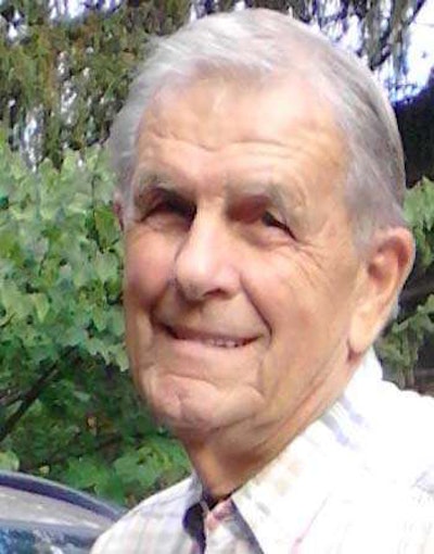 “I get the weird ones,” says Richard Maxwell of drivers in the only two wrecks – neither his fault – in his long driving career.