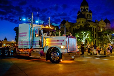 Bikes Trucks 2401 2016 10 24 15 13 E1477341233175