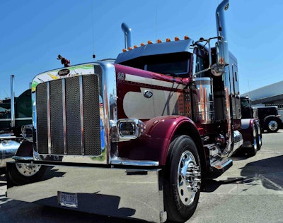 Dave Marti Trucking’s “High Maintenance Too” 2015 389 glider, built with Fitzgerald Glider Kits