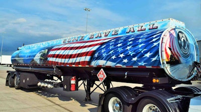 Grant Maxey’s 1988 Heil tanker is a salute to military veterans.