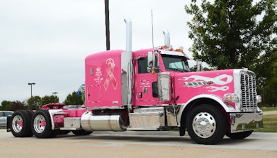 larson-group-dealer-breast-cancer-peterbilt