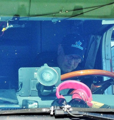 Gary Buchs, the author of this post, self-dispatches under lease to Landstar, utilizing a variety of the company’s independent freight agents for loads.