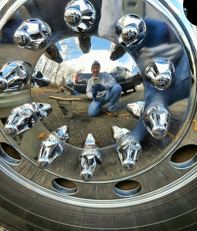 Just who is that reflected in the awfully-shiny-for-this-time-of-year (particularly up North) steer hub, anyway? Why, Joe Bielucki, who else? Bielucki was in the midst of something of a “mid-Winter clean-up” and thought he’d check in. Looking good, Joe. As for me, the knee’s doing better, but there’s still a ways to go.