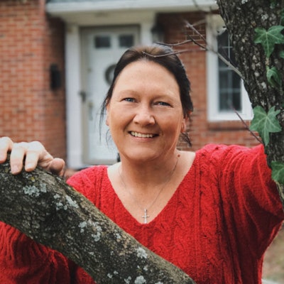 Anna Bencheck E1487783510741