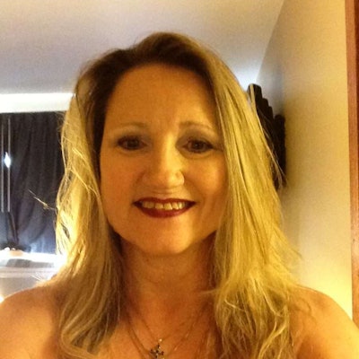 Debi Salazar 2017 03 01 09 11 E1488381126156