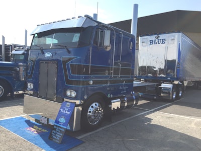 Blue Leasing's 1982 Peterbilt 362 cabover