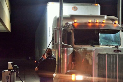 Using the KeepTruckin logbook app as Reed does usually (not connected to the engine, and which records time in 15-minute increments in the non-ELD version), Reed went on-duty just before 5:30 a.m. Monday morning, April 17, for a deadhead to Middletown for his first load — it was scheduled to pick up at 7 a.m.