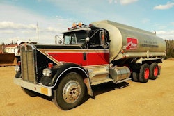 1957-Kenworth-Old-Filthy-bill-ward-2017-05-15-09-38