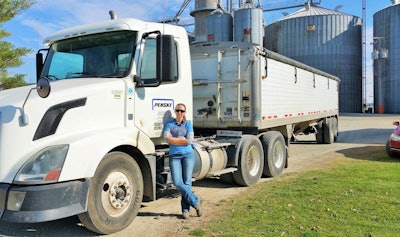 Before joining him in his current 2009 780 Volvo, Amy got plenty of experience out on her own, too, as shown here hauling grain.