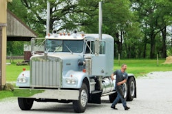 Bryans 1977 Kenworth 1st run in 29yrs 2017 002 small-2017-05-25-12-18