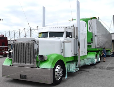 Front angle view of Risslerbilt 379