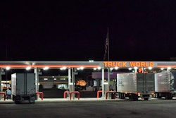 Truck-World-2017-05-09-11-08