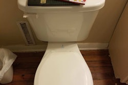 toilet-2017-05-01-08-22