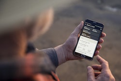 uber-freight-app-on-phone-2017-05-17-15-46
