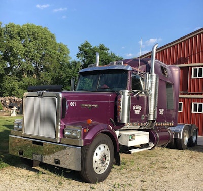 B.L. Reever Transport small fleet owner-operator Monte Wiederhold (his 2000 Western Star pictured) might be among the fifth of owners who see the potential for a brief rate bump. “Every time there’s some sort of a major new regulation,” he says, rate growth is predicted. “I’m one of those guys who says, ‘I’ll believe it when I see it’ – and if I see it for a long-enough time and it’s not just a little bump.” Hear an Overdrive Radio podcast talk with him on the subject via this link.