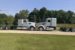 freightliner-122sd-car-hauler-2017-07-27-15-38