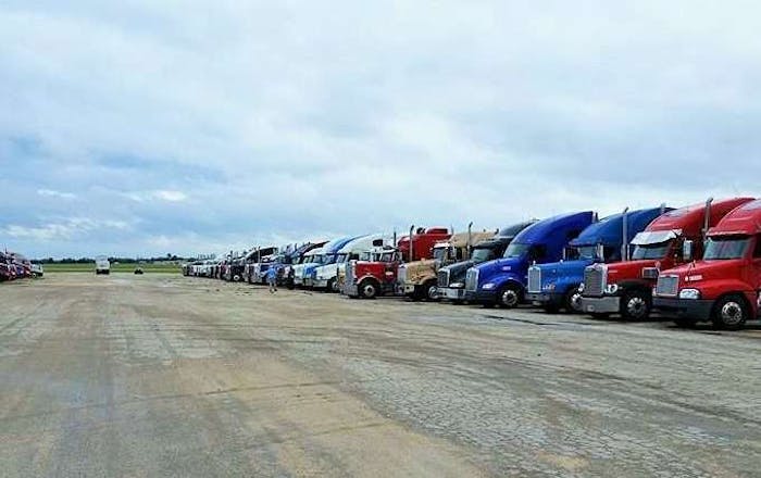 Bill-Ater-trucks-staged-for-FEMA-shuttles-hurrican-harvey-2017-08-29-15-16