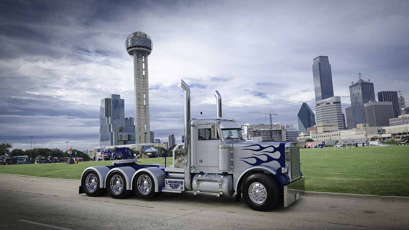 Gats_Saturday_Pride_Polish_Best_Of_Show_Glamour_Shots_2017-98_Photoshopped-2017-08-29-09-20