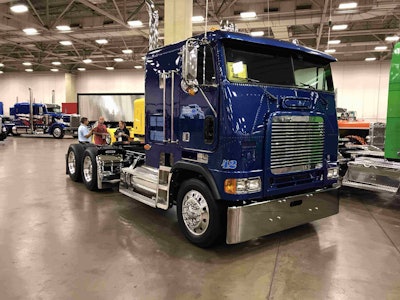 Freddie Jimenez's 1994 Freightliner FLB100.