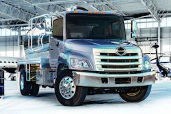 2018_hino_338_tanker_ghs0137_final-2017-09-29-08-58