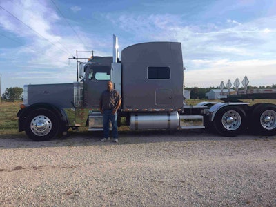Louisiana-based owner-operator Mike Atwell won Minimizer’s Comfort Package Facebook giveaway during Truck Driver Appreciation Week, which included $3,000 worth of Minimizer gear for his 2005 Peterbilt 379.