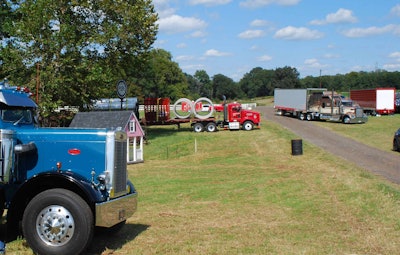 Brads Classic Trucks Show 2017 09 11 08 15