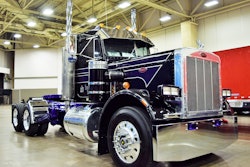 Madden-1984-Peterbilt-359-custom-rig-2017-09-07-09-51