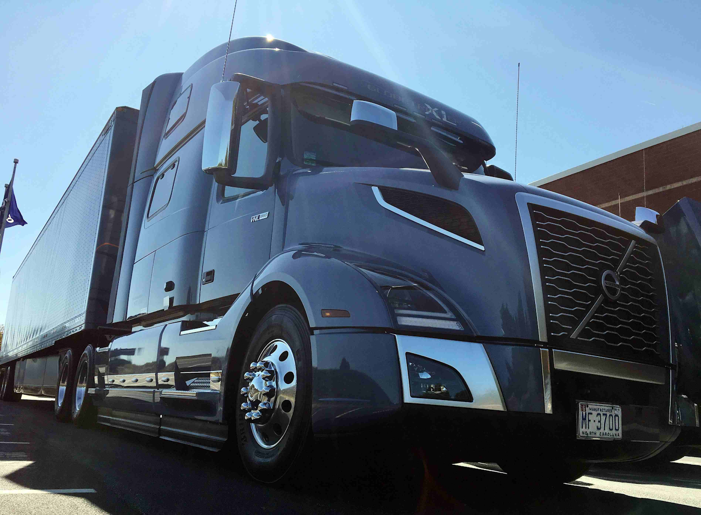 Luxury Old And New Test Driving Volvo S New Vnl Overdrive