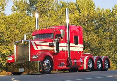 The āNever Satisfiedā J&L Contracting Kenworth won the Best of Show bobtail award.