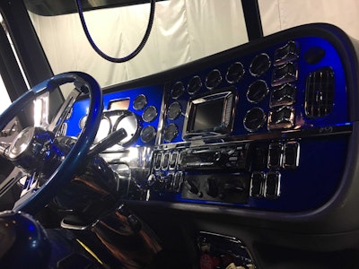 Bosch has added a blue dash with chrome accessories to his 2008 Peterbilt 389.