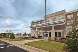 Loves-hotel-va-2017-11-17-13-51