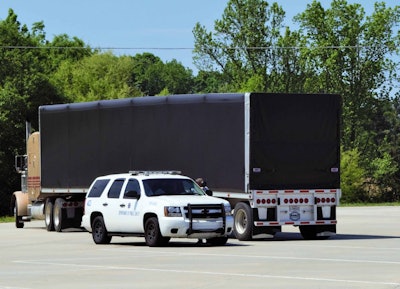 Truck With Police Car Inspection 2017 12 20 15 01