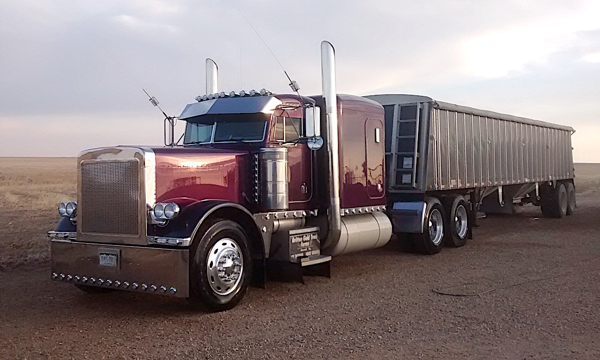 Ryan Britten's 1995 Peterbilt 379 EXHD | Overdrive