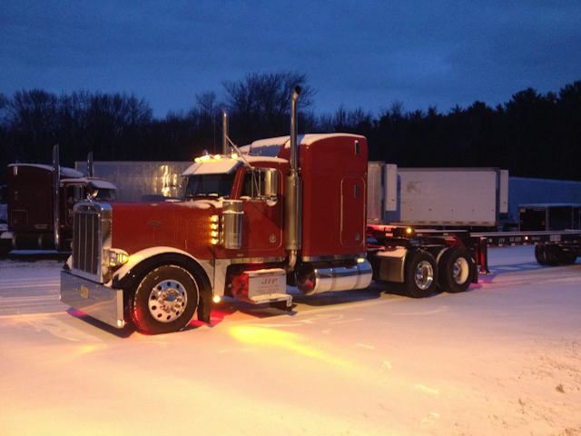 РљРђРњРђР— Peterbilt