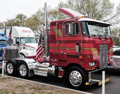 Landis & Sons owner-operator Mike Landis’ 1999 Peterbilt parked up on Constitution Ave. for further demonstrations and attendant meetings with regulators and lawmakers around hours regulations and the ELD mandate. Photo courtesy of Landis.