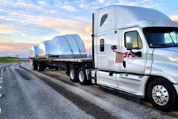 Smokey-Point-Distributing-flatbed-haul-2018-05-21-08-50