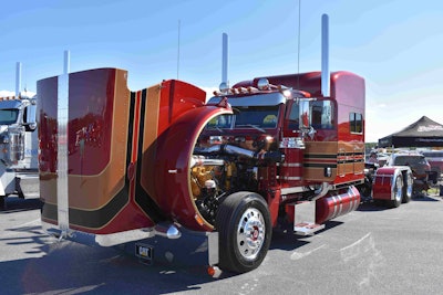 Denver Truck Painting brought this 2013 Peterbilt 389 to SuperRigs after doing a complete ground-up rebuild. Denver Truck Painting bought it after it was in an accident and took the opportunity to completely overhaul the rig.