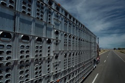 Truck_060311_LR-6 livestock-2018-06-12-14-44