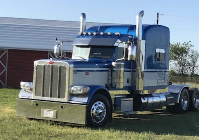 Azmir Zeba's 2014 Peterbilt 389