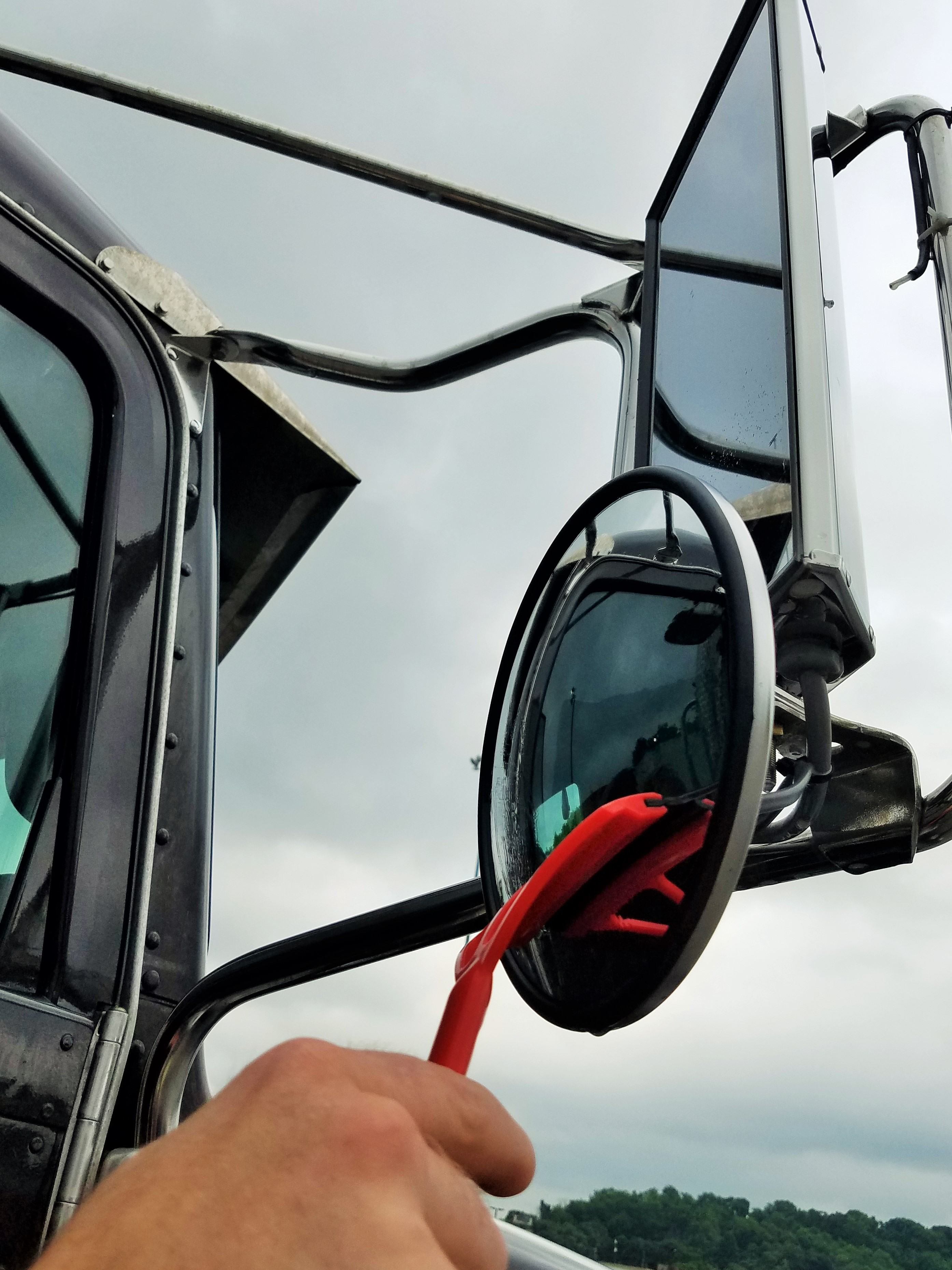 Trukr Stik 2018 06 27 13 13