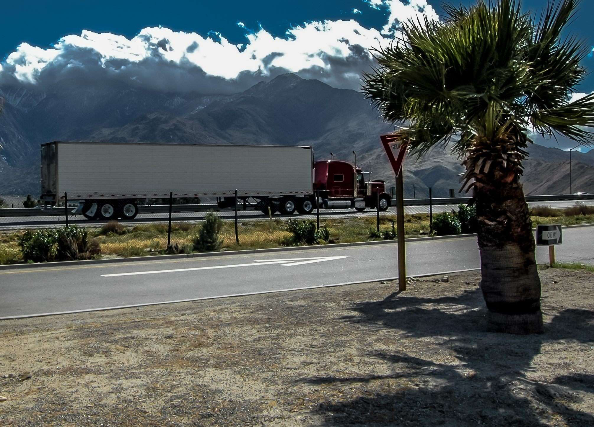 a_california_landscape_truck_032309_1
