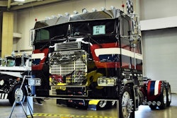 1988-Freightliner-FLT86-Ed-Harwell-2018-08-24-09-40