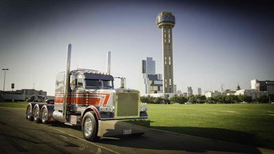 Kaleb Hammett's 2017 Peterbilt 389