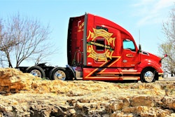 Kenworth-T680-CEI-Memory-Run-passenger-side-2018-08-22-08-07