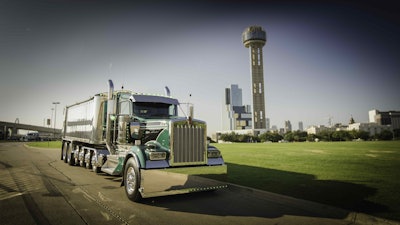 2018 Kenworth W900L dump