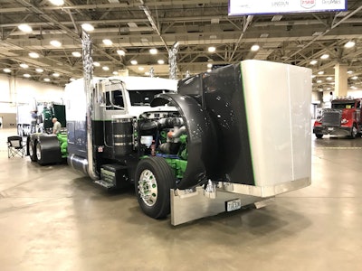 Ray Thompson, out of Campbell, Missouri, is showing his 2000 Peterbilt 379 at the show. It sports a Signature 600 Cummins ISX with an 18-speed and 3:36 rears.