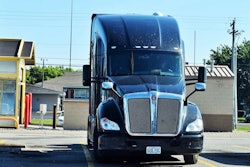 four-wheeler-lot-clifford-petersen-2018-08-06-10-49