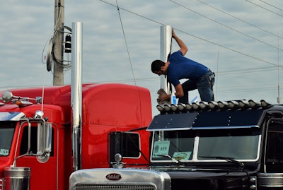 Owner-operators were hard at work this morning out front of 4 State Trucks headquarters in Joplin, Mo., just south of I-44 at exit 4.