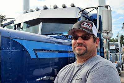 Randy Earnest with the Halcomb Farms ’07 Pete.